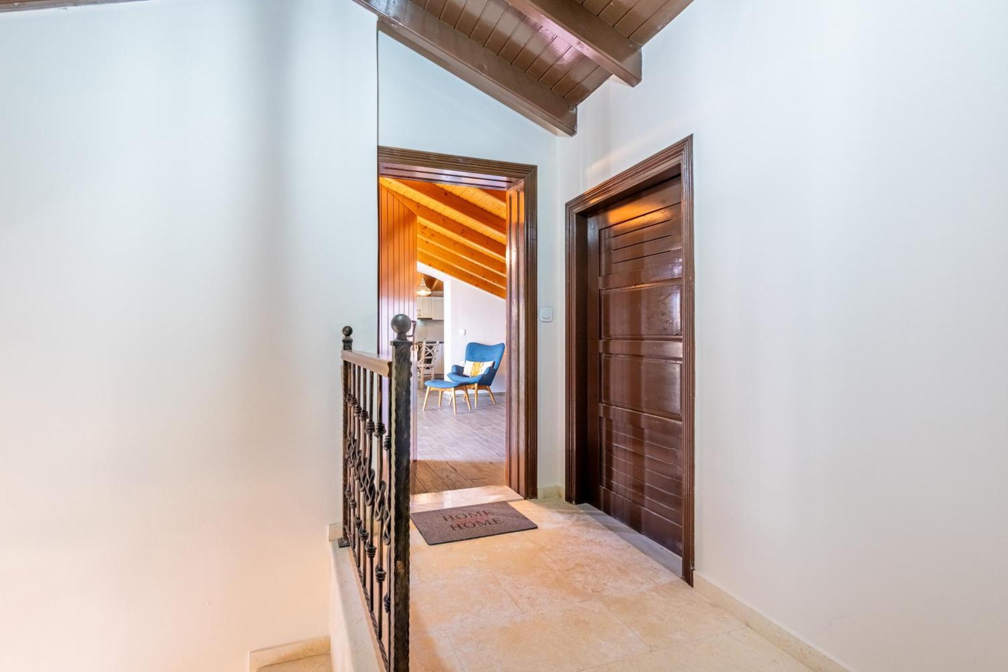 Konstantina Lulas Penthouse