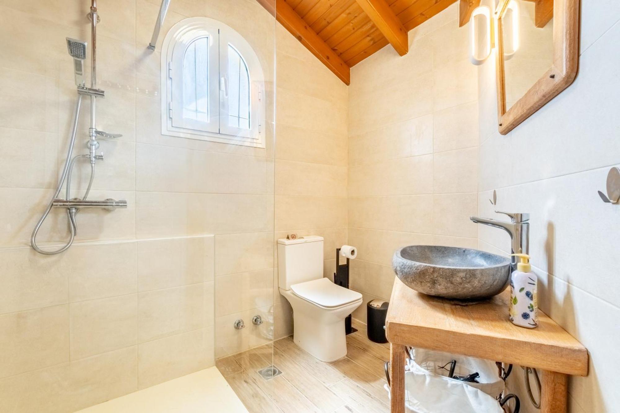 Konstantina Lulas Penthouse Apartment *